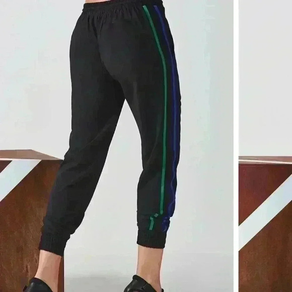 Fabletics NWT New Valerie Jogger Black Drawstring Size Small - Picture 2 of 12